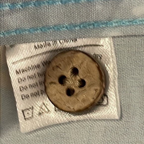 Epmo Light Blue Art to Wear Button Down NWOT - Picture 7 of 8